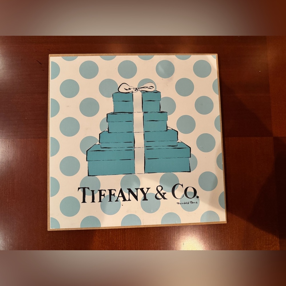 ❤️ NWT WALL DECOR FASHION WOODEN PLAQUE DISPLAYING “TIFFANY&CO”